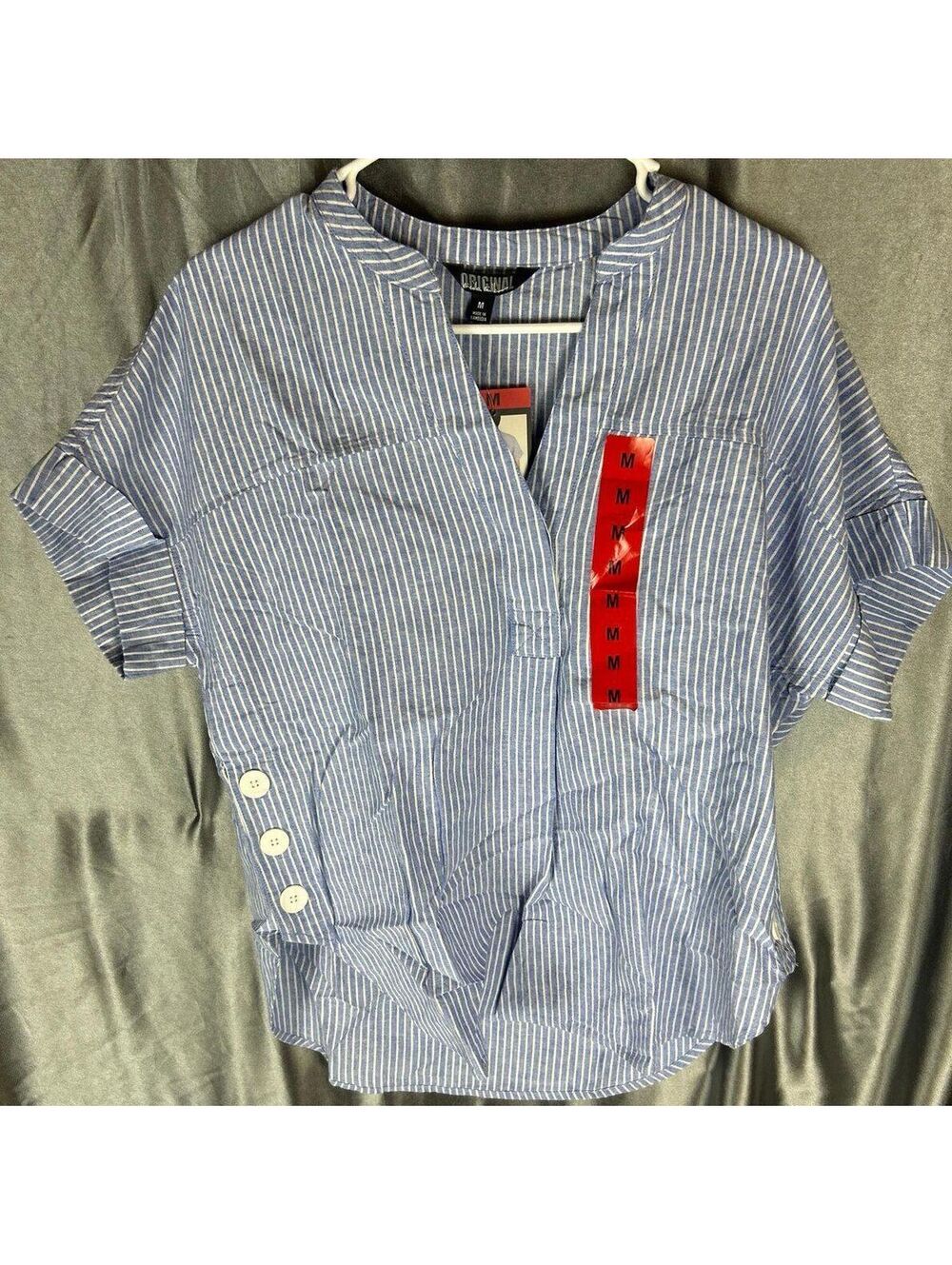 Nicole Miller Women’s Pinstripe V-Neck Blouse Size Medium Career Work Top